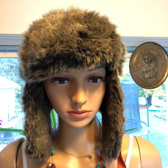 Vintage D&Y Faux Fur Unisex Adult Cozy winter hat ears cover OneSize fit most - Picture 7 of 7